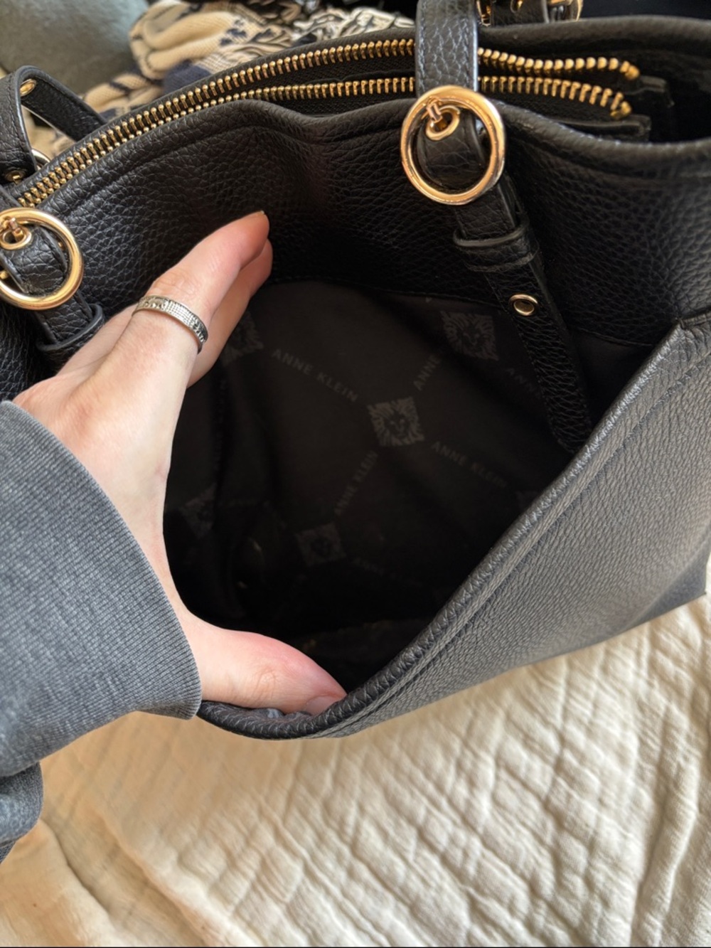 EUC Anne Klein Black Pebbled Leather Tote with Gold Accents - Picture 4 of 6